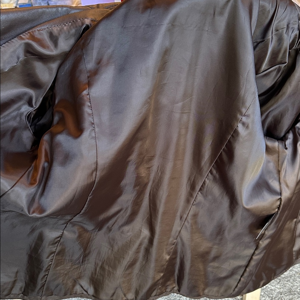 M Julian EUC size L genuine soft brown leather jacket. 3 button front w/ pockets - Picture 7 of 11